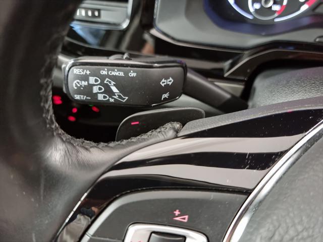 VOLKSWAGEN Polo 1.0 TSI DSG R-Line