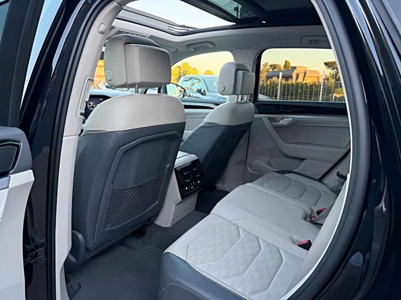 Volkswagen Touareg 3.0 V6 TSI eHybrid 462 CV R