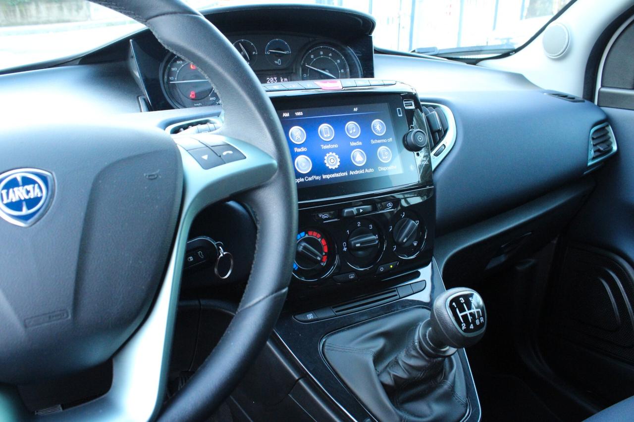Lancia Ypsilon 1.0 FireFly 5 porte S&S Hybrid Gold Plus