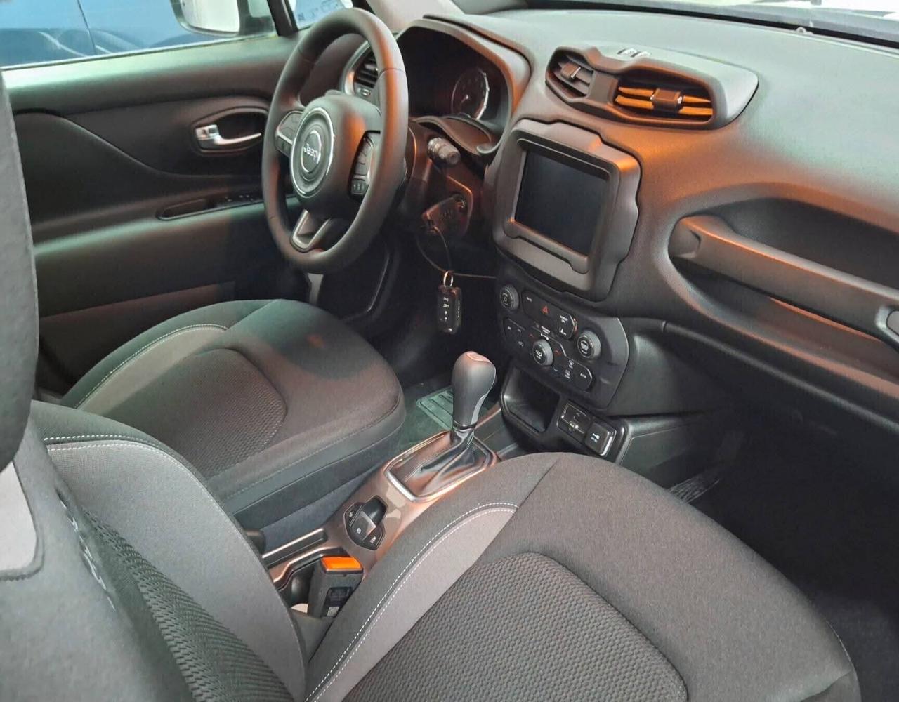 Jeep Renegade 1.5 Turbo T4 MHEV Limited km0