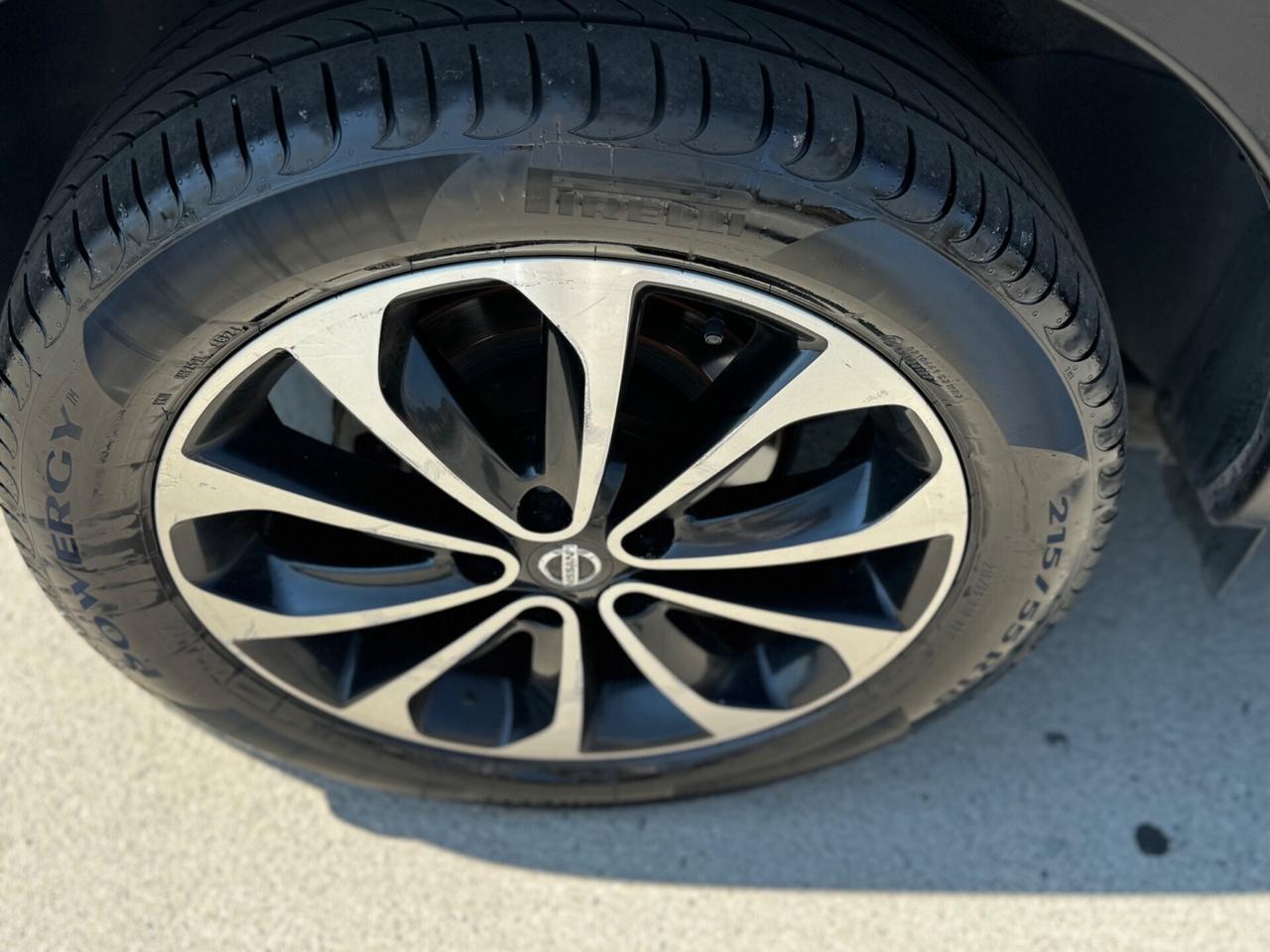 Nissan Qashqai 1.5 dCi DPF Tekna 2012
