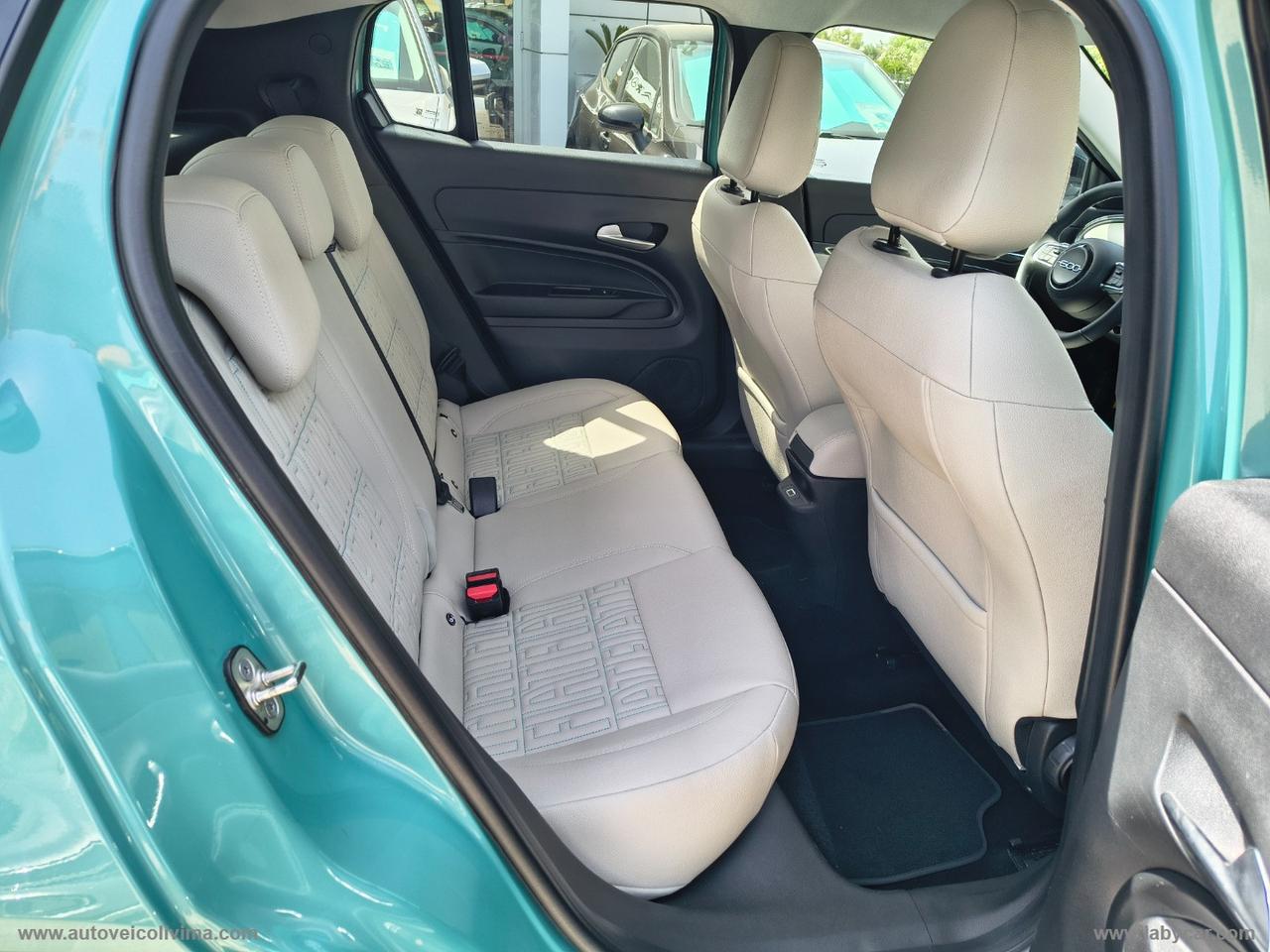 FIAT 600 Hybrid 110 CV DCT MHEV La Prima