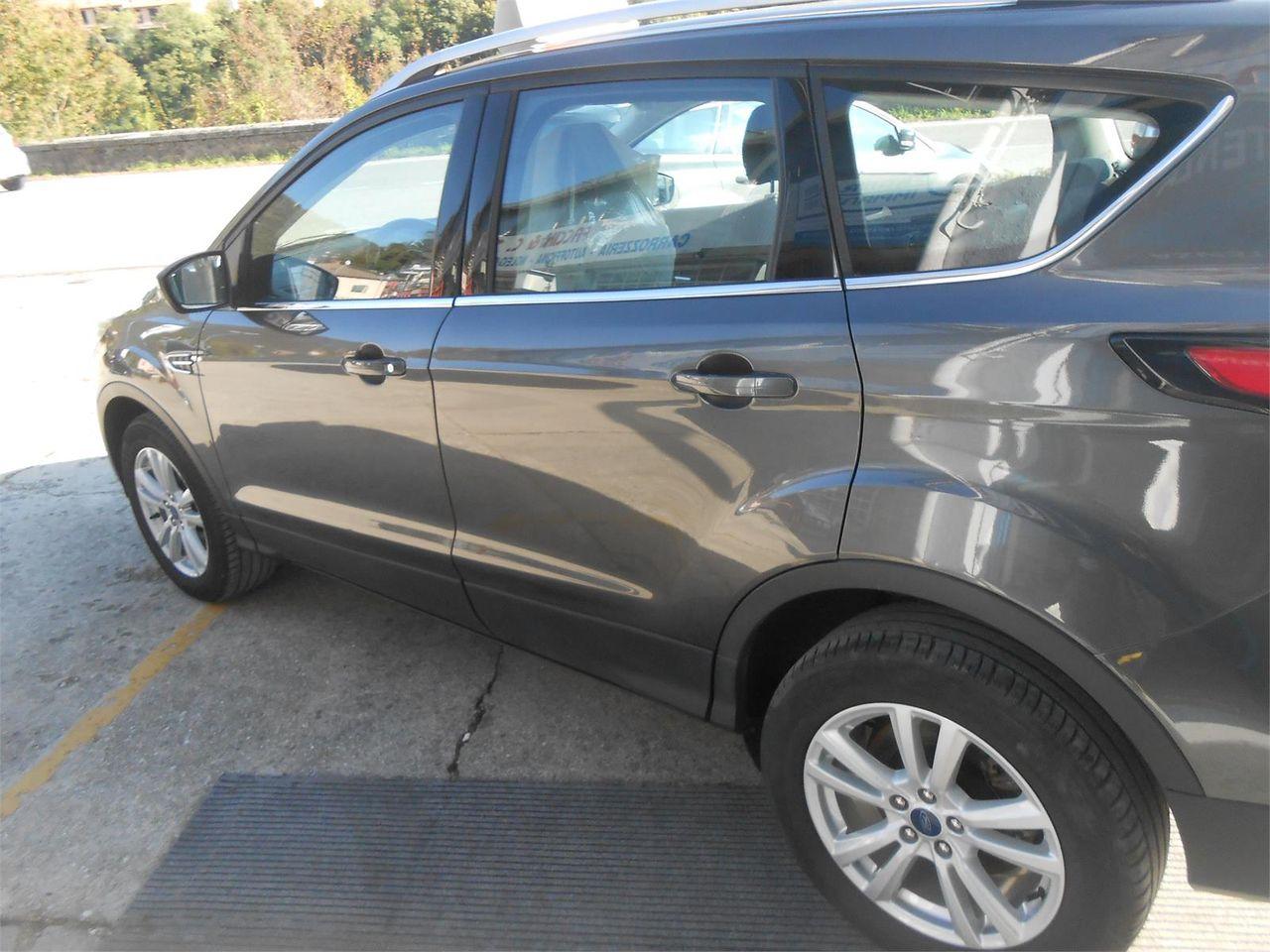 Ford Kuga 1.5 TDCI 120 CV S&S Business