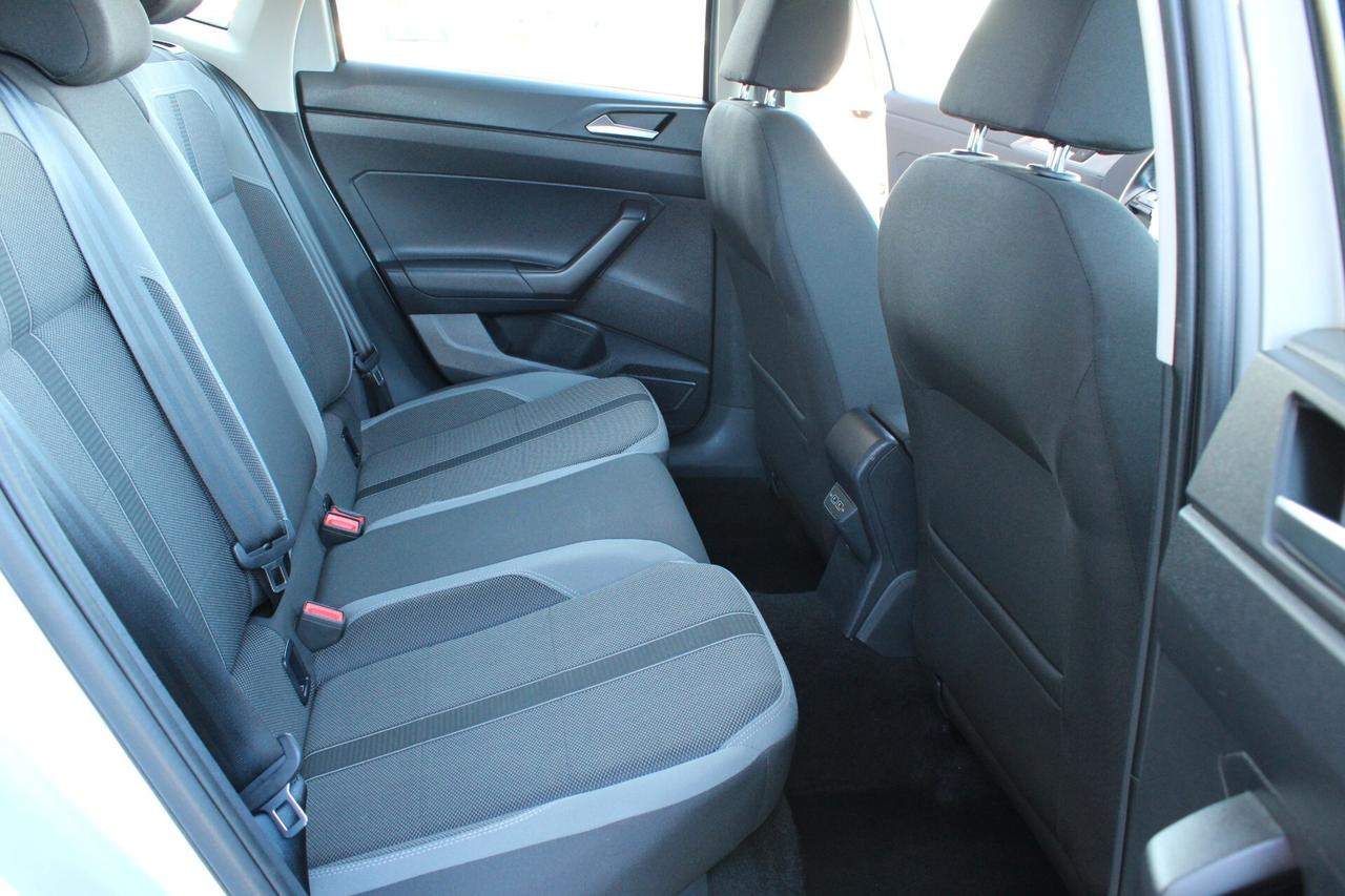 Volkswagen Polo 5p 1.6 tdi Highline 95cv dsg VIRTUAL,PAKLUCI,ACC