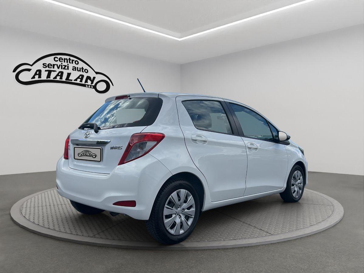 TOYOTA - Yaris - 1.4 D-4D 90CV 5p. Lounge NAVI TELECAMERA