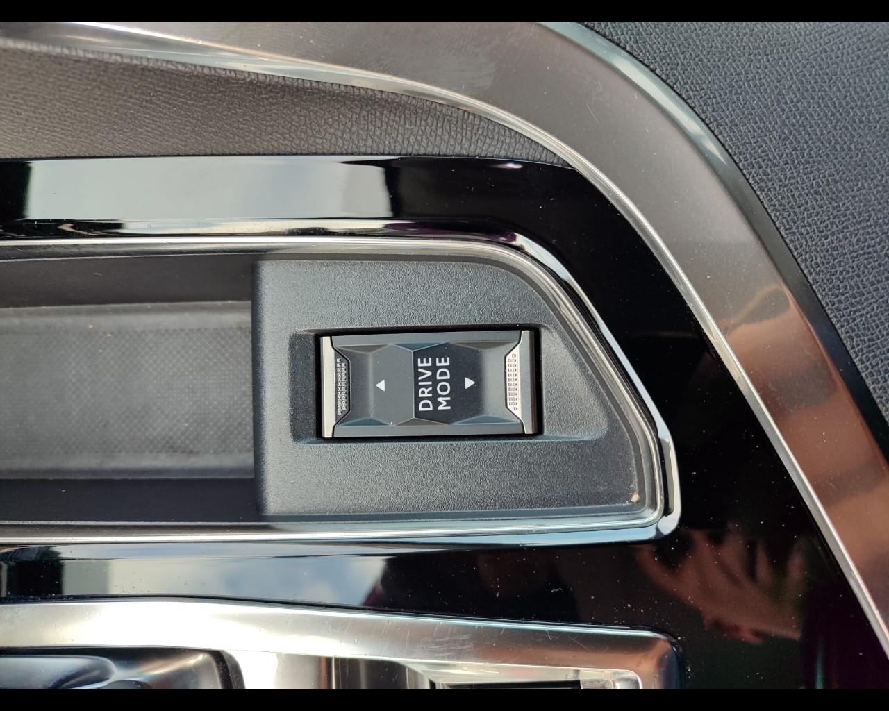 PEUGEOT 3008 2ª serie - 3008 BlueHDi 130 S&S EAT8 Allure Pack