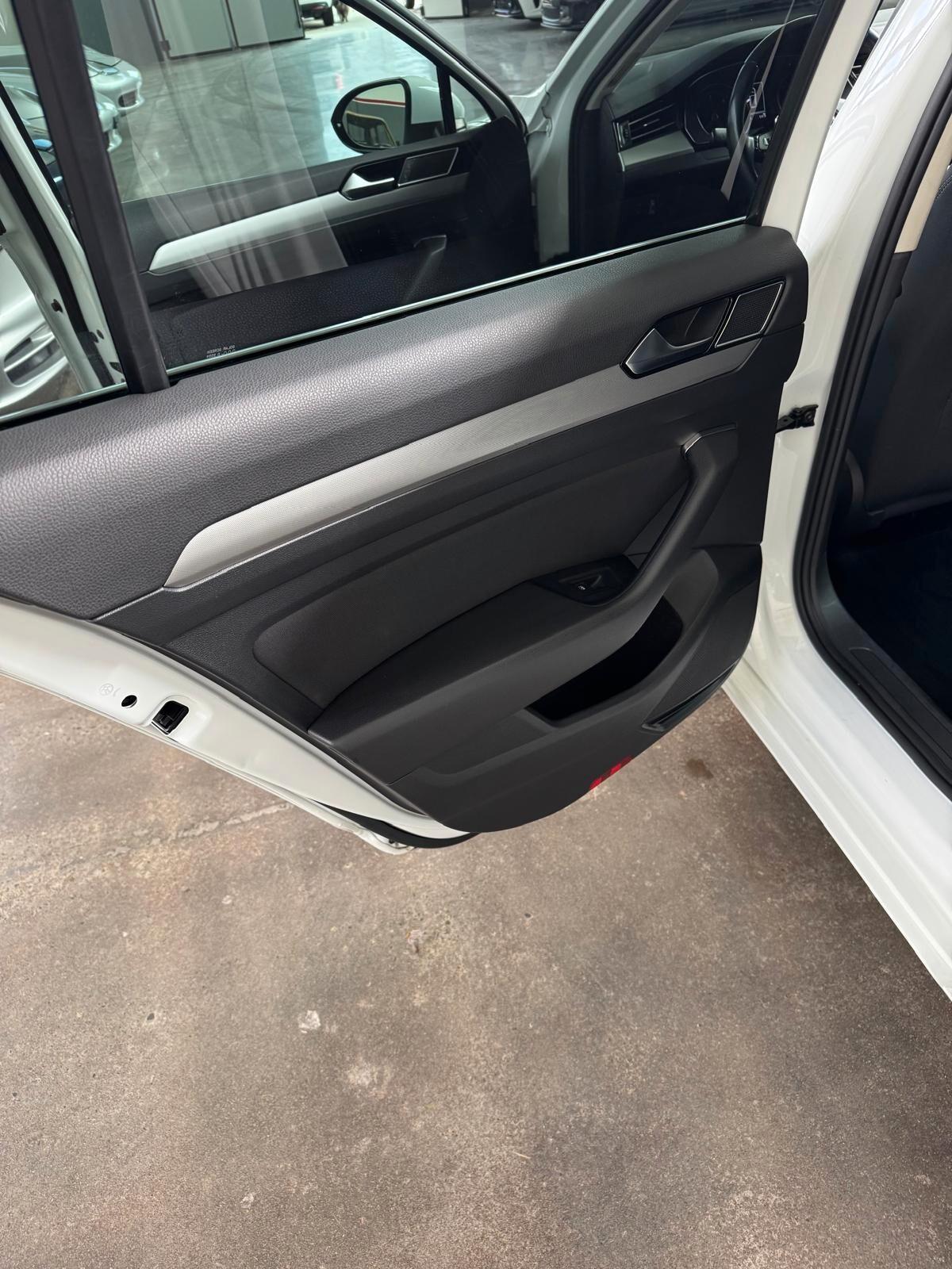 Volkswagen Passat Variant 2.0 TDI DSG