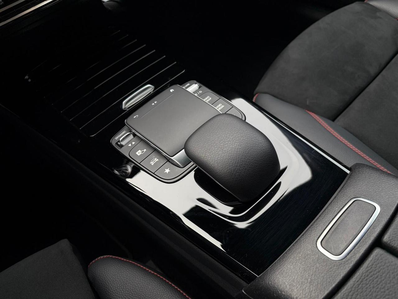 Mercedes-benz CLA 200 Automatic Premium