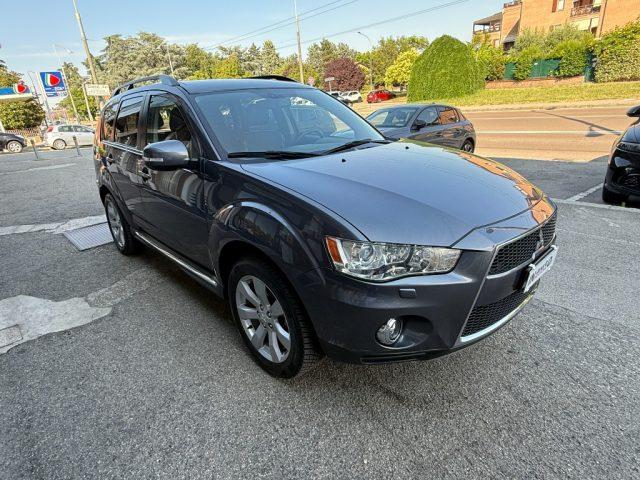MITSUBISHI Outlander 2.2 DI-D Instyle DPF 7 p.ti UNICO PROPRIETARIO