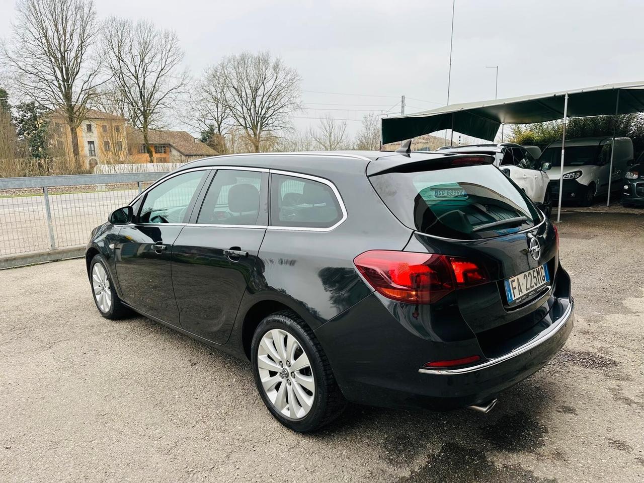 Opel Astra 1.4 Turbo 140CV Sports Tourer GPL Tech Elective