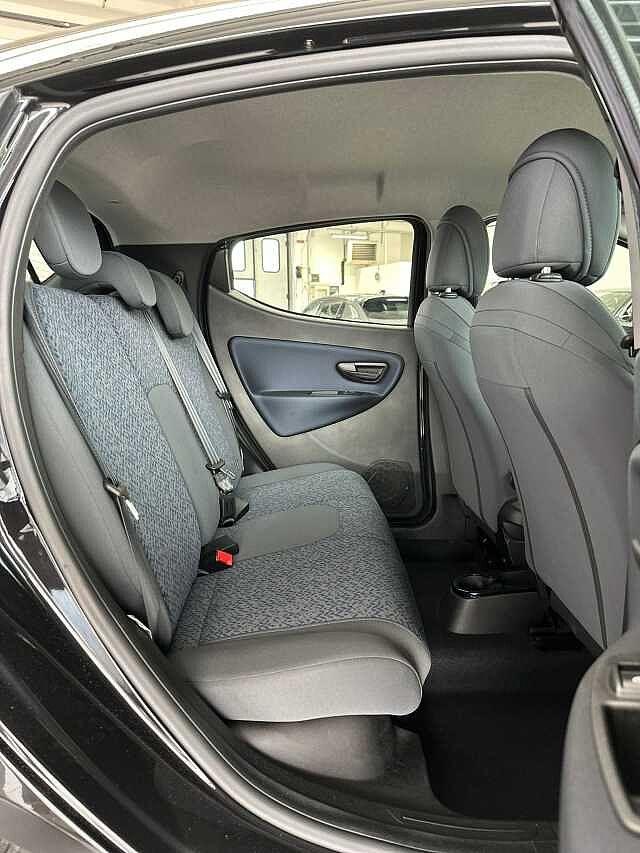 Lancia Ypsilon 1.0 FireFly 5 porte S&S Hybrid Ecochic