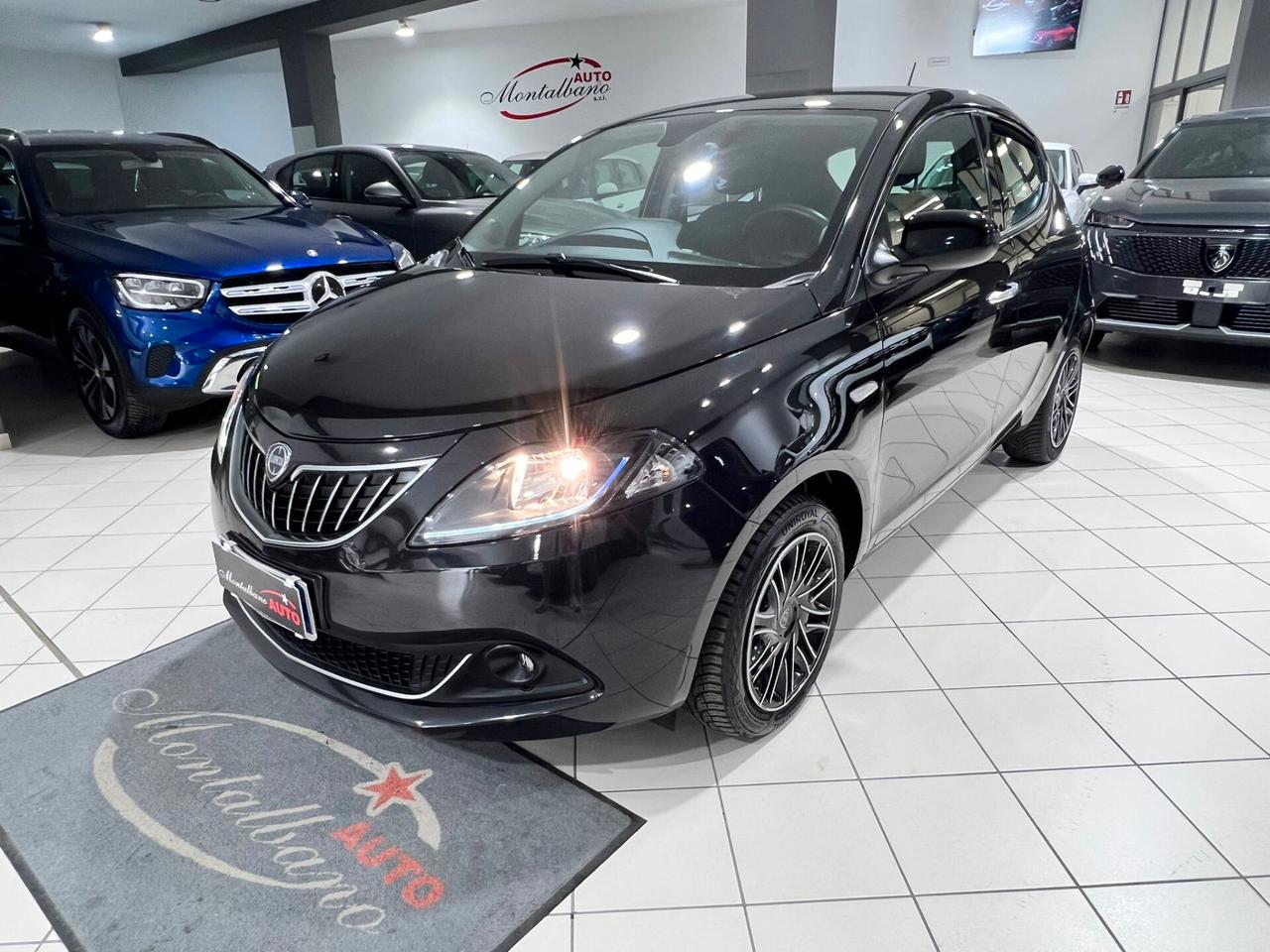 Lancia Ypsilon 1.0 FireFly 5 porte S&S Hybrid Gold