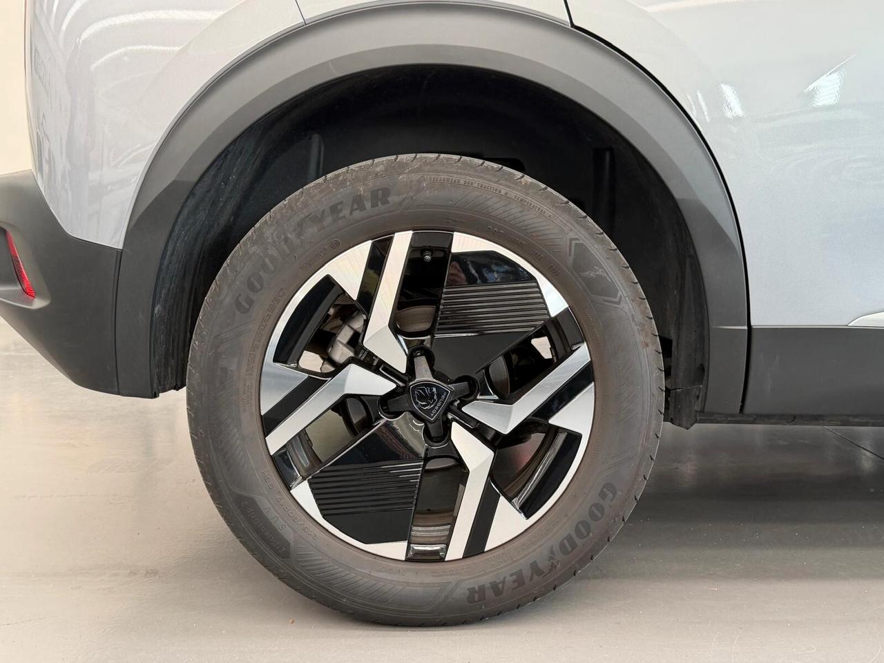 Peugeot 2008 PureTech 100 S&S Allure