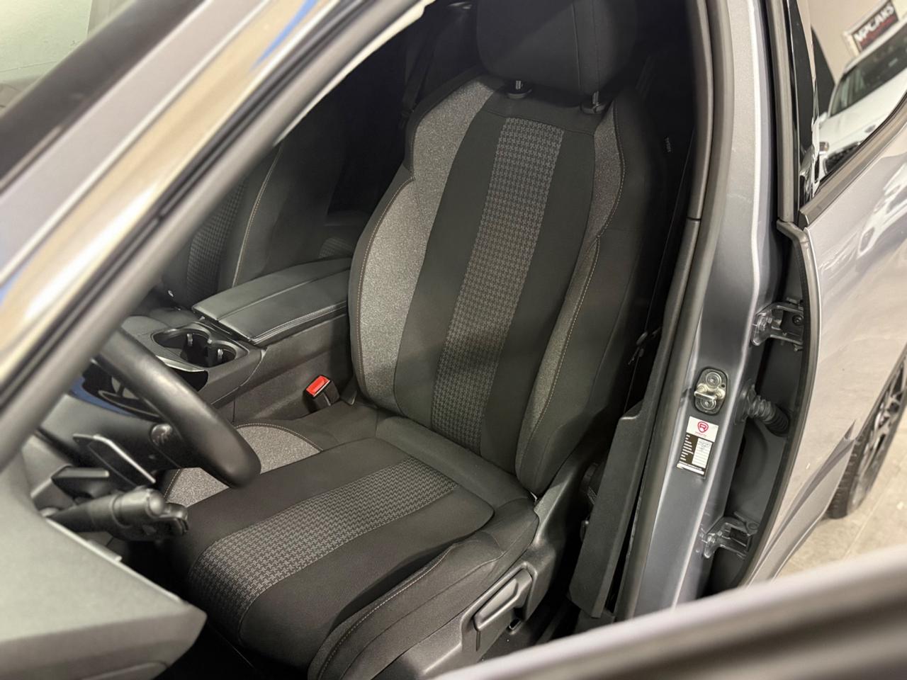 Peugeot 3008 BlueHDi 130 S&S Allure Pack