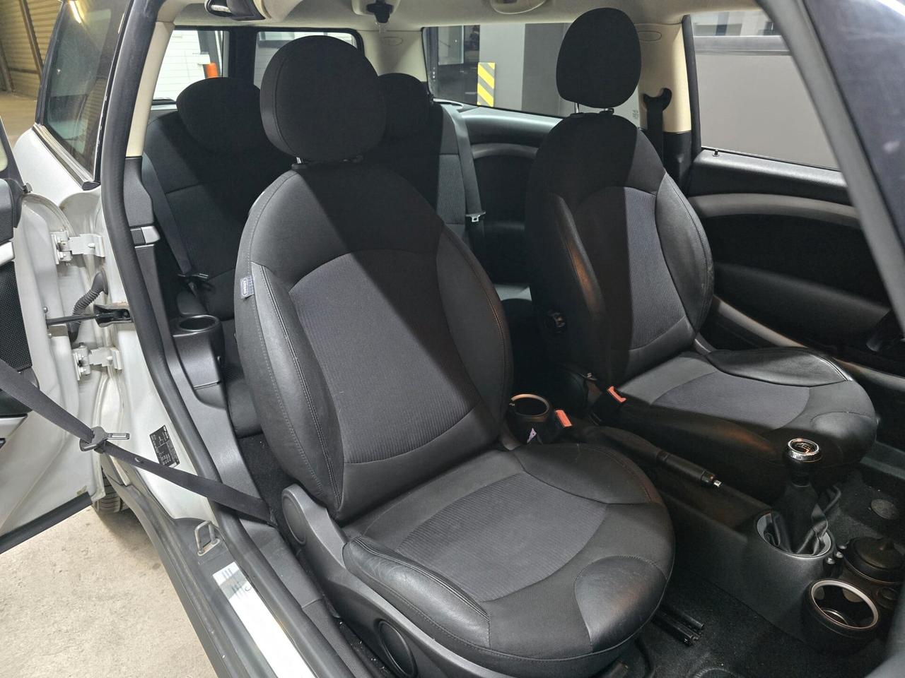 Mini Cooper D Clubman 1600d 111cv