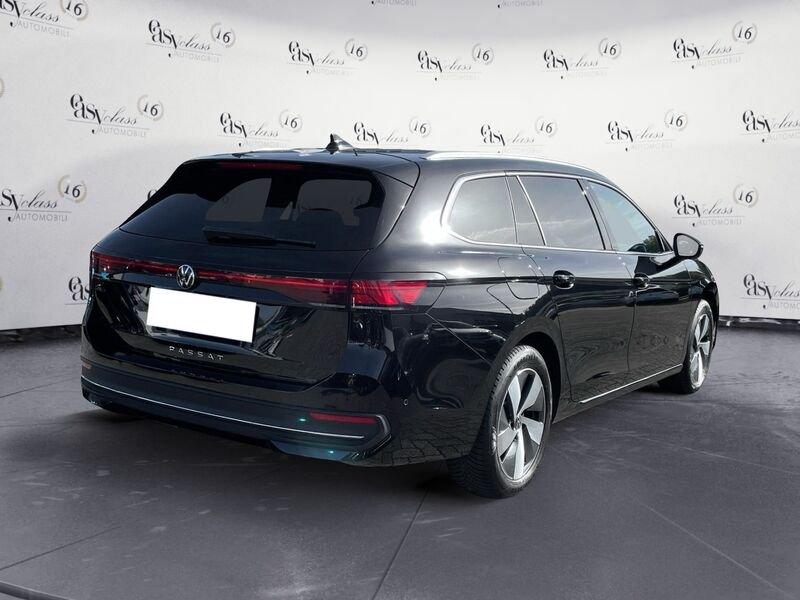 Volkswagen Passat 2.0 TDI 150 CV SCR EVO DSG Business Nuovo Modello
