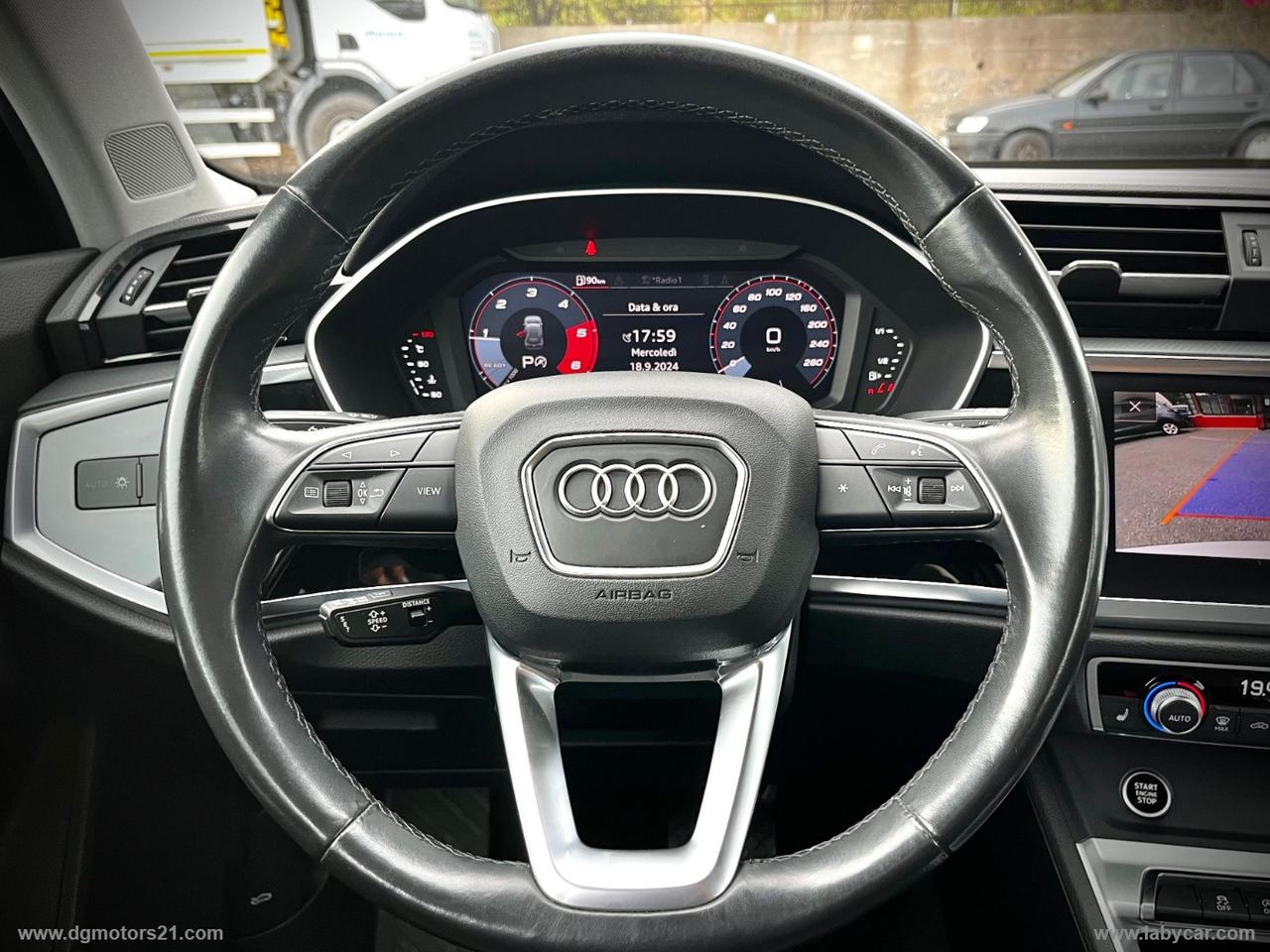 AUDI Q3 35 TDI S tronic Business Advanced