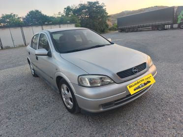 Opel Astra 2002----1.2 Benzina