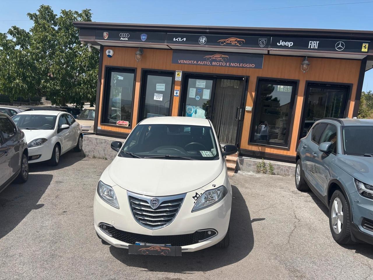 Lancia Ypsilon 0.9 TwinAir 85 CV 5 porte Metano Ecochic Gold