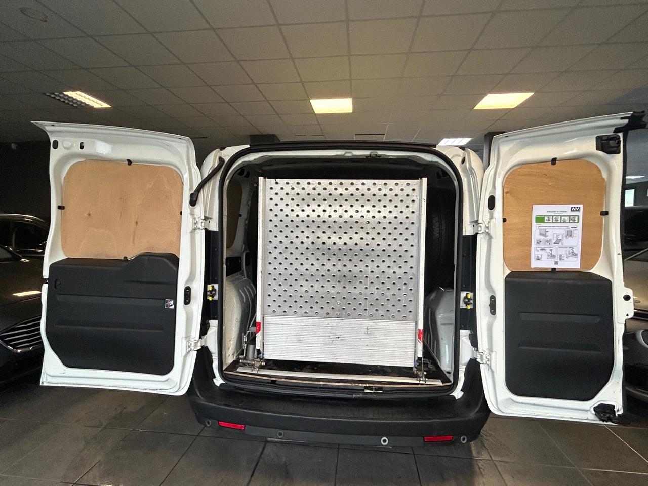 Fiat Doblo Doblò 1.4 T-Jet Natural Power PC-TN Cargo Lamier. SX 3 posti