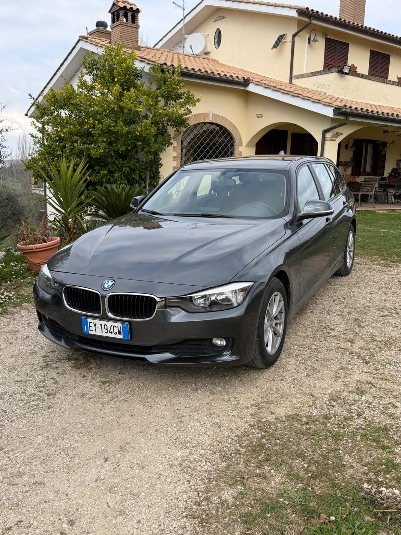 Bmw 118 118d 5p. Unique