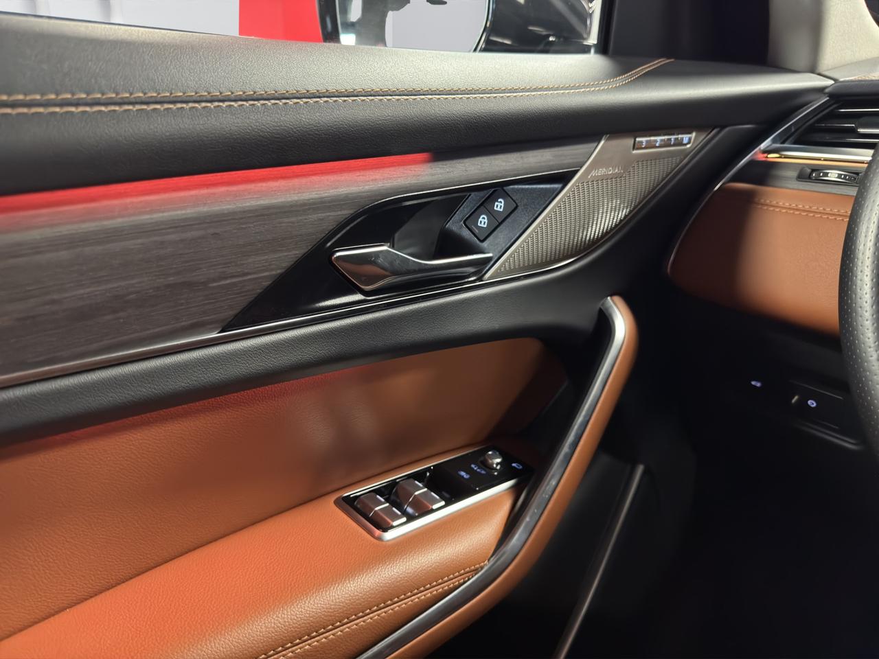 Jaguar F-Pace 2.0d i4 mhev R-Dynamic SE awd 204cv auto