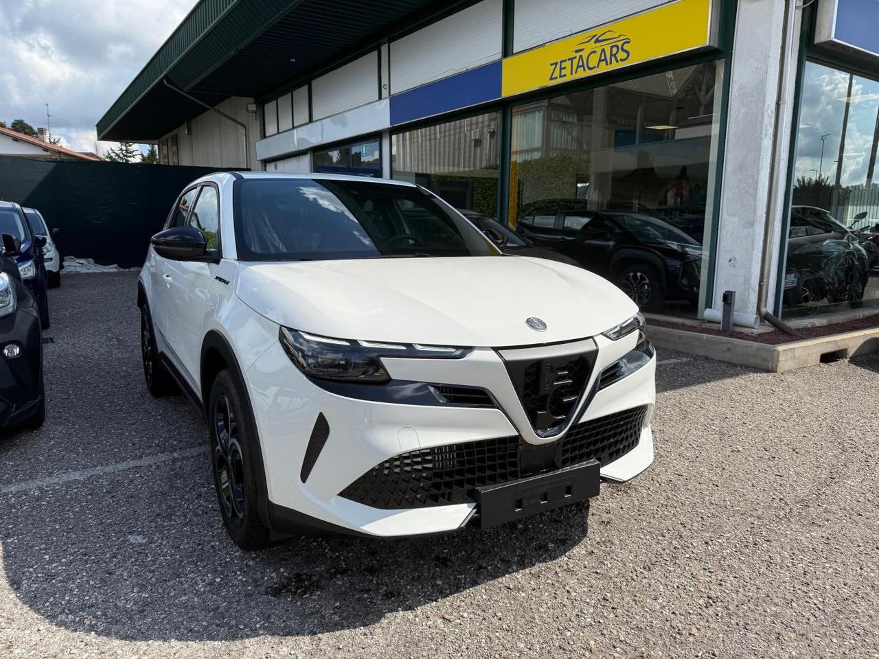 Alfa Romeo Junior 1.2 ibrida Speciale 145cv edct6