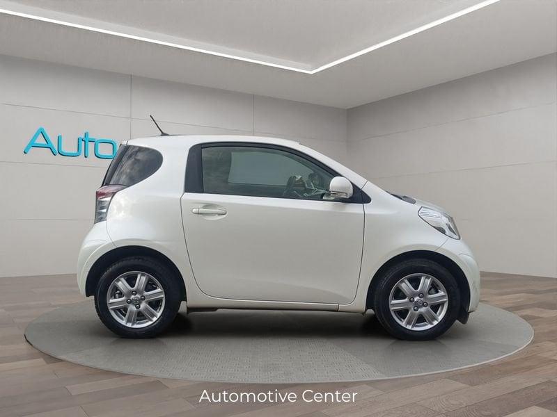 Toyota iQ 1000 SOL