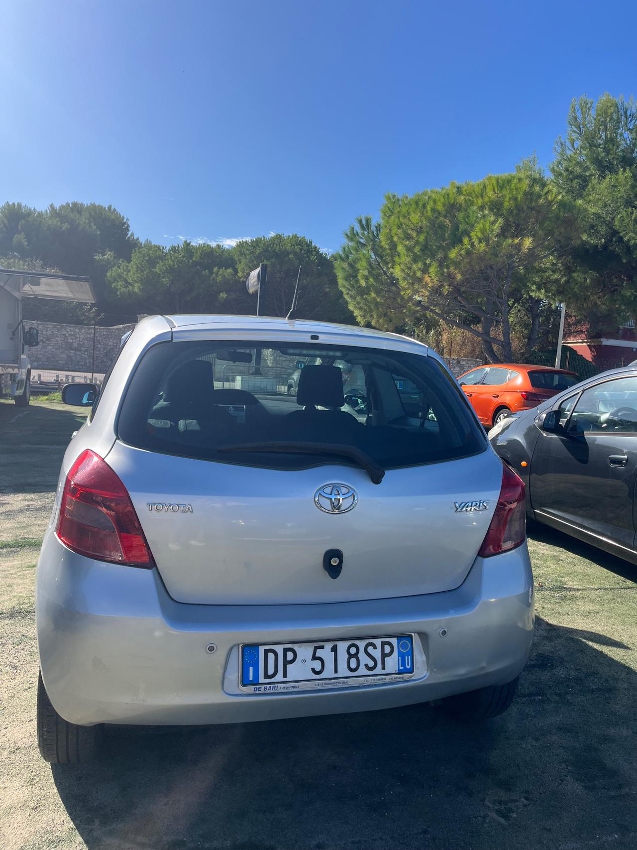 Toyota Yaris 1.0 3 porte