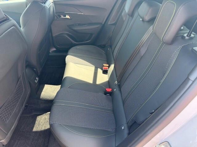 Peugeot 2008 Hybrid 145 e-DCS6 GT