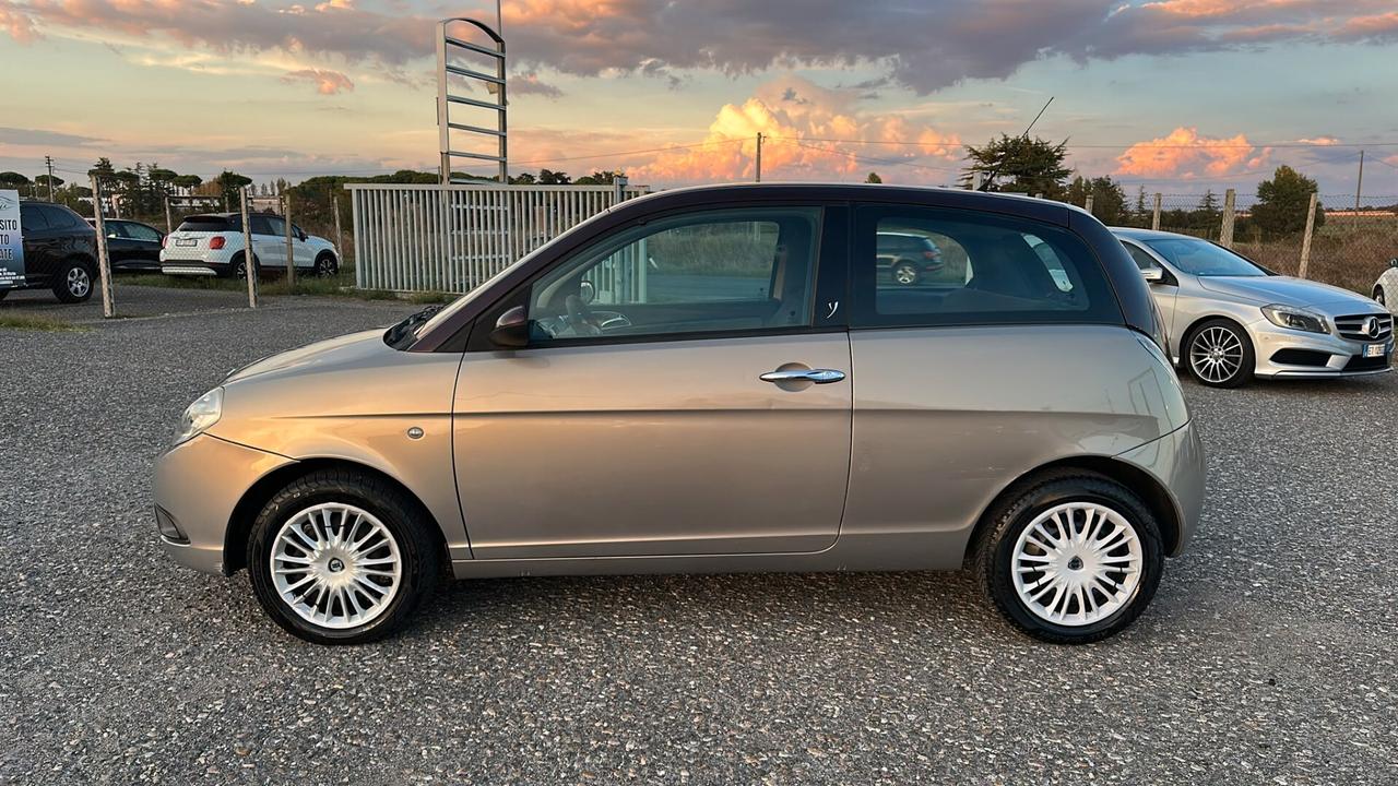 Lancia Ypsilon 1.2 Argento