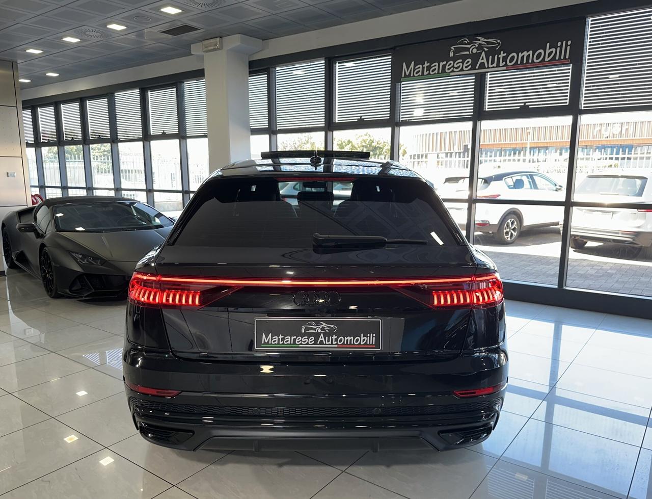 Audi Q8 S-LINE MHEV Cerchi22"+B&O+SospPneumatiche+TettoApribile