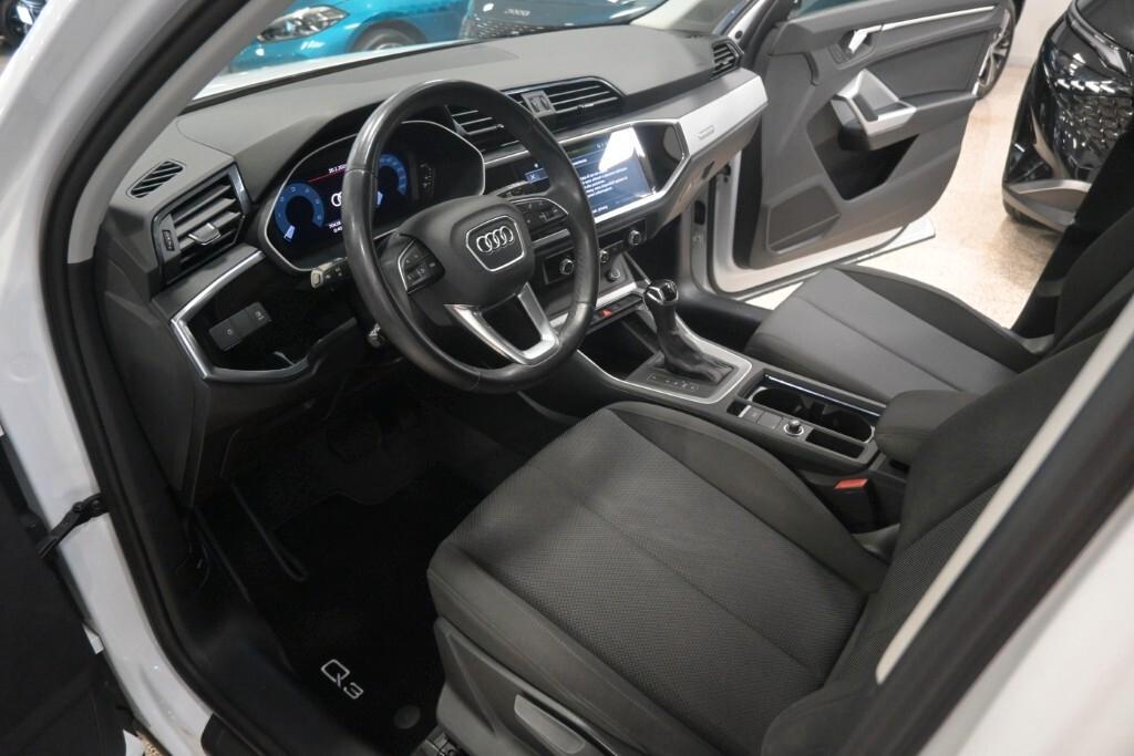 Audi Q3 35 TDI quattro S tronic Business