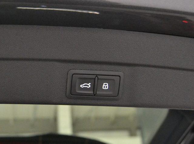 AUDI A6 Avant TFSI 270 kW S Tronic Quattro S Line Edition