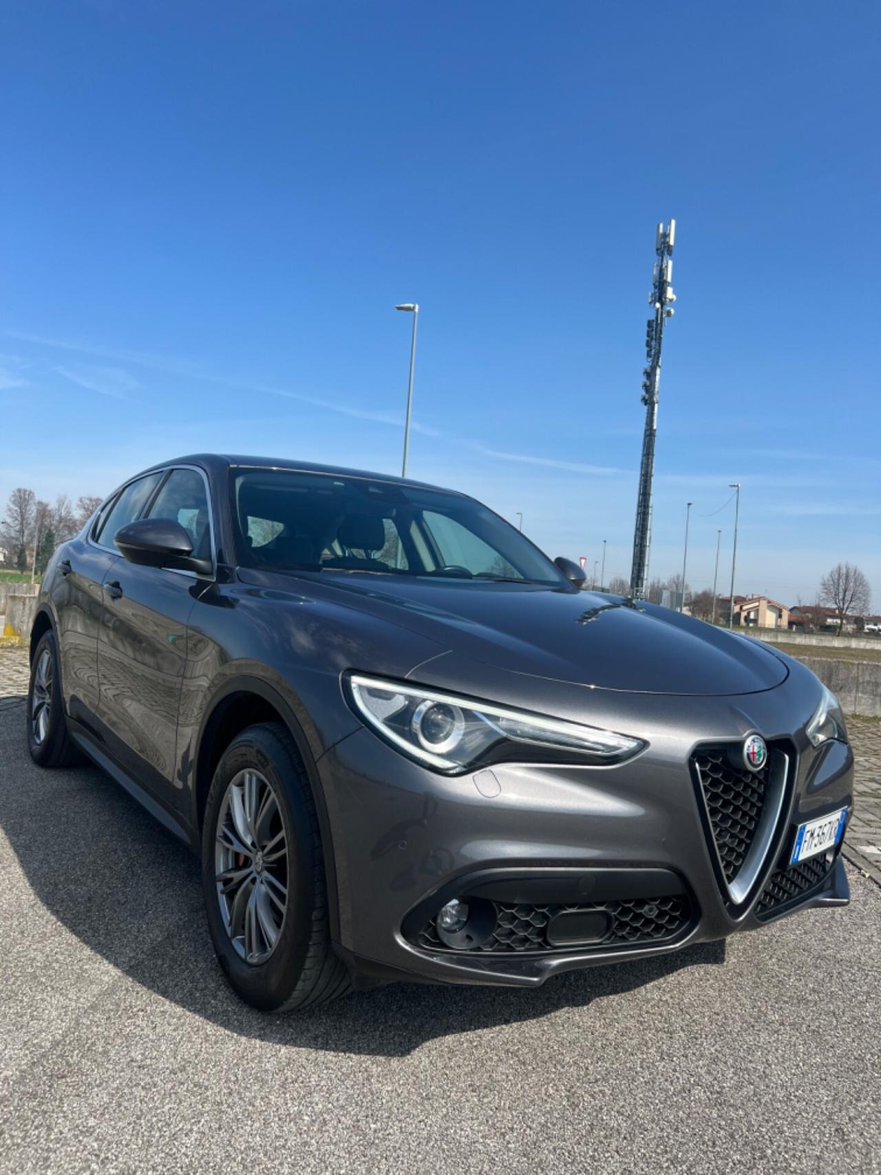 Alfa Romeo Stelvio 2.2 Turbodiesel 210 CV AT8 Q4 Executive