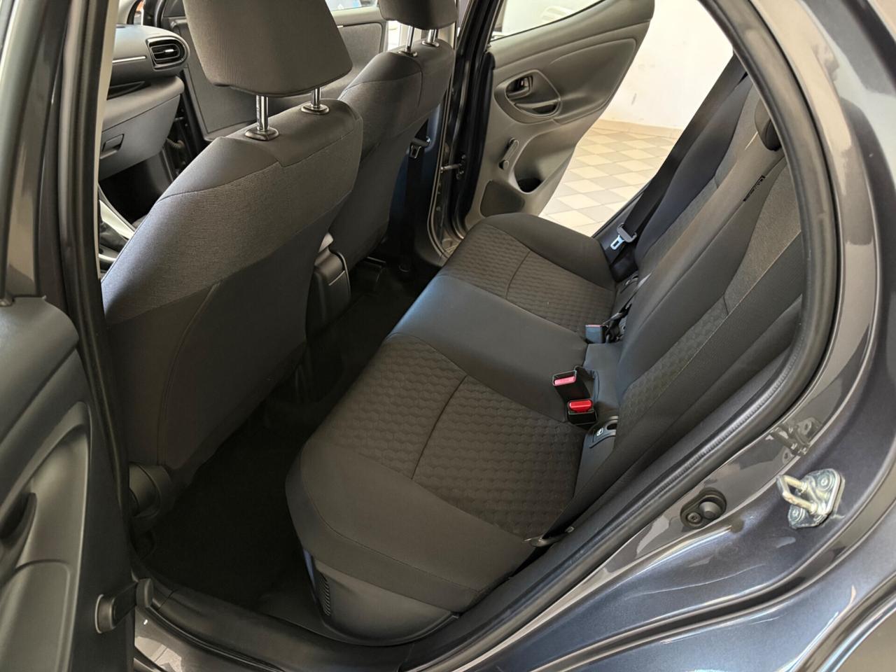 Toyota Yaris 1.5 Hybrid 5 porte Business