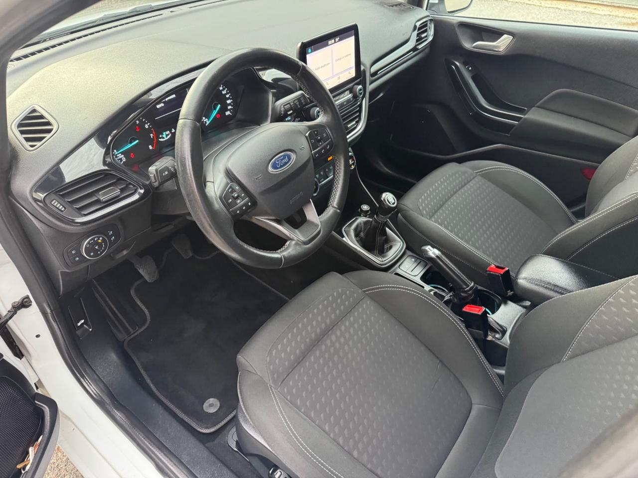 Ford Fiesta 1.1 benzina idonea ai neopatentati