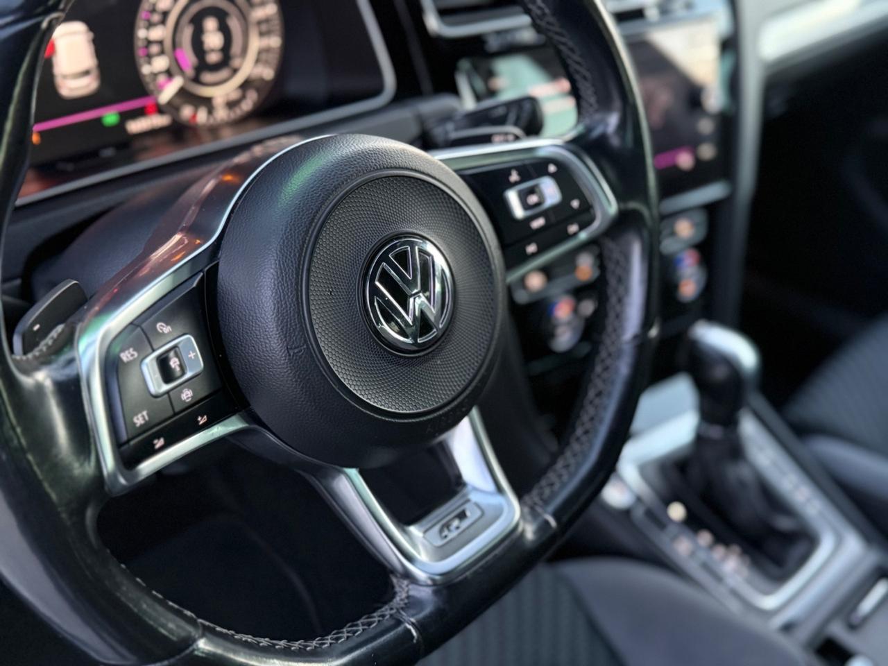 Volkswagen Golf 7.5 R-Line 1.0 TSI Dsg ok Neopatentati