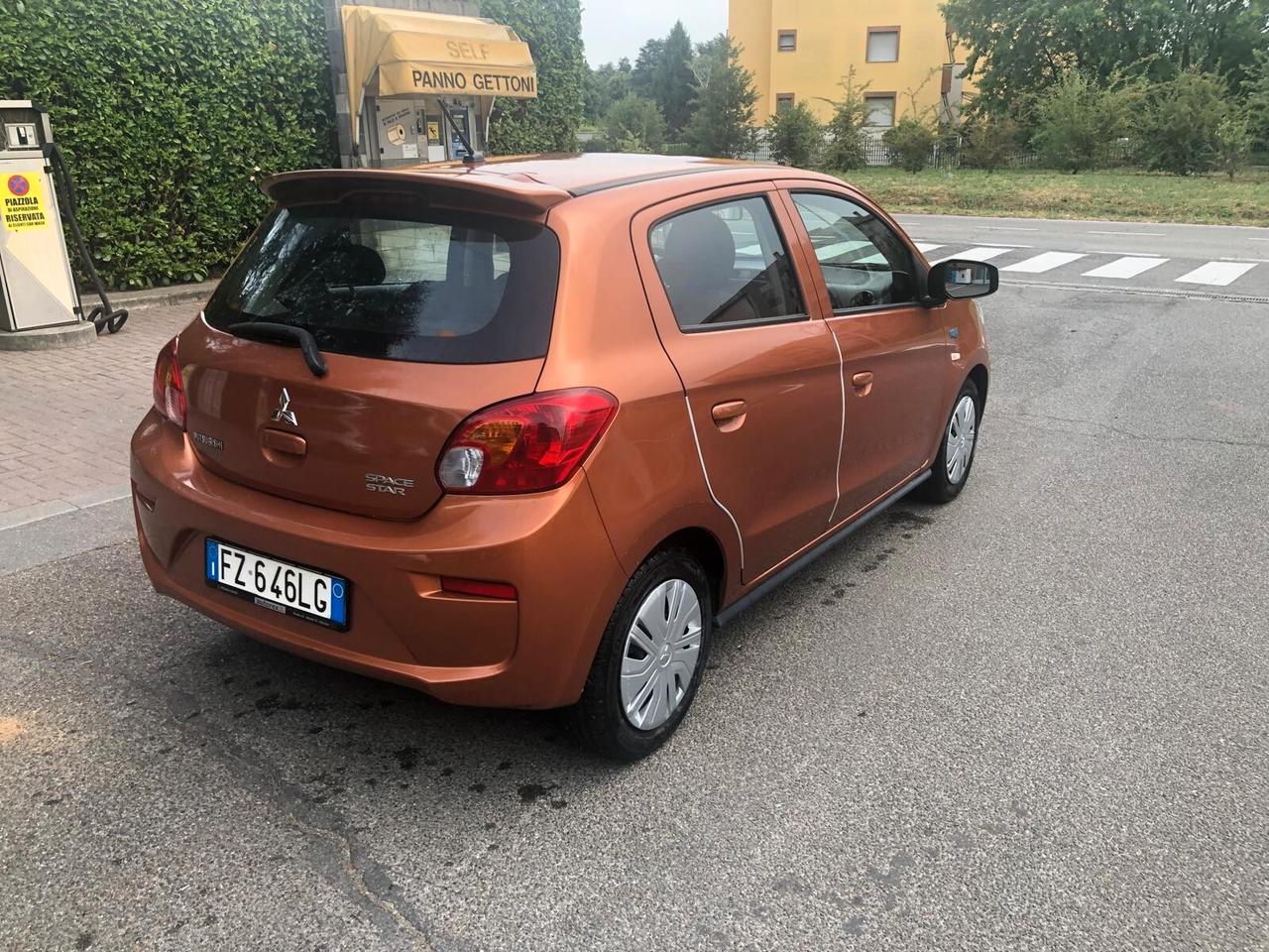 Mitsubishi Space Star 1.0 Funky - GRANDINATA