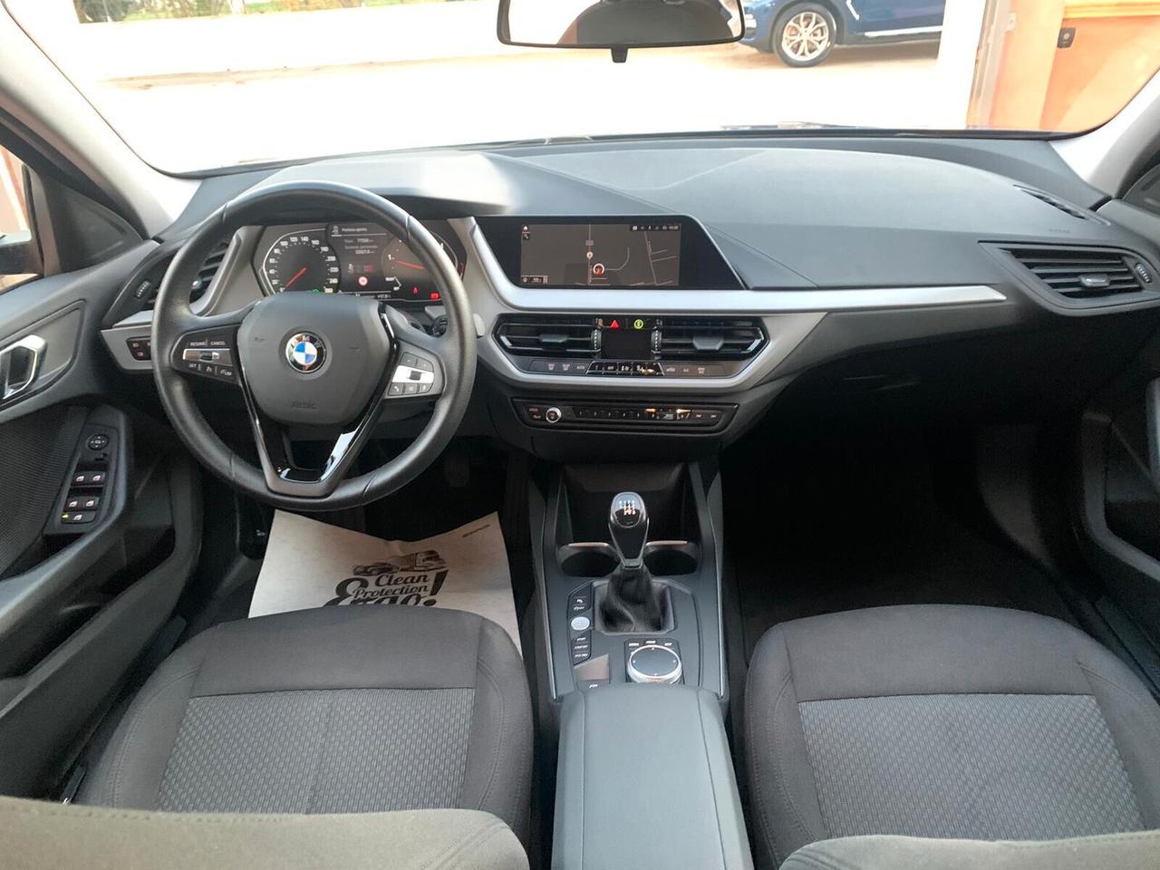 Bmw 116 116d 5p. Advantage