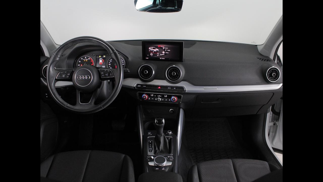 AUDI Q2 I 2021 - Q2 35 1.5 tfsi Admired s-tronic