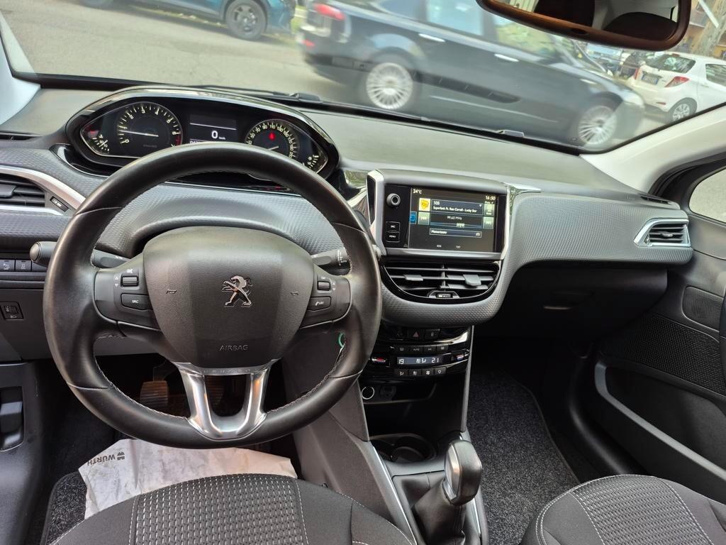 Peugeot 208 PureTech 82 3 porte Allure