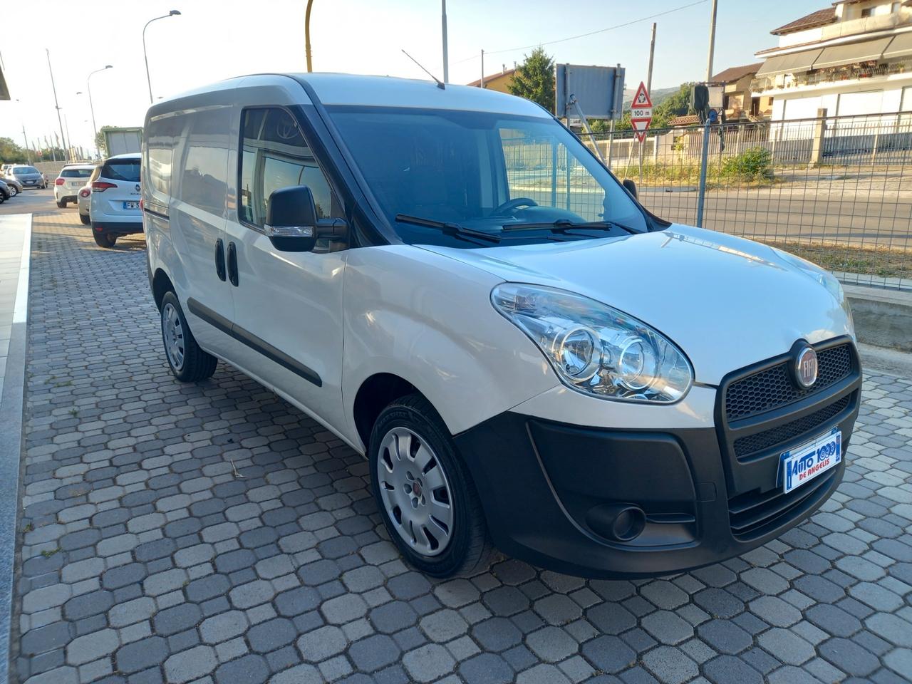 Fiat Doblo CARGO M-JET PORTA LATERALE *128.000 KM* AUTOCARRO