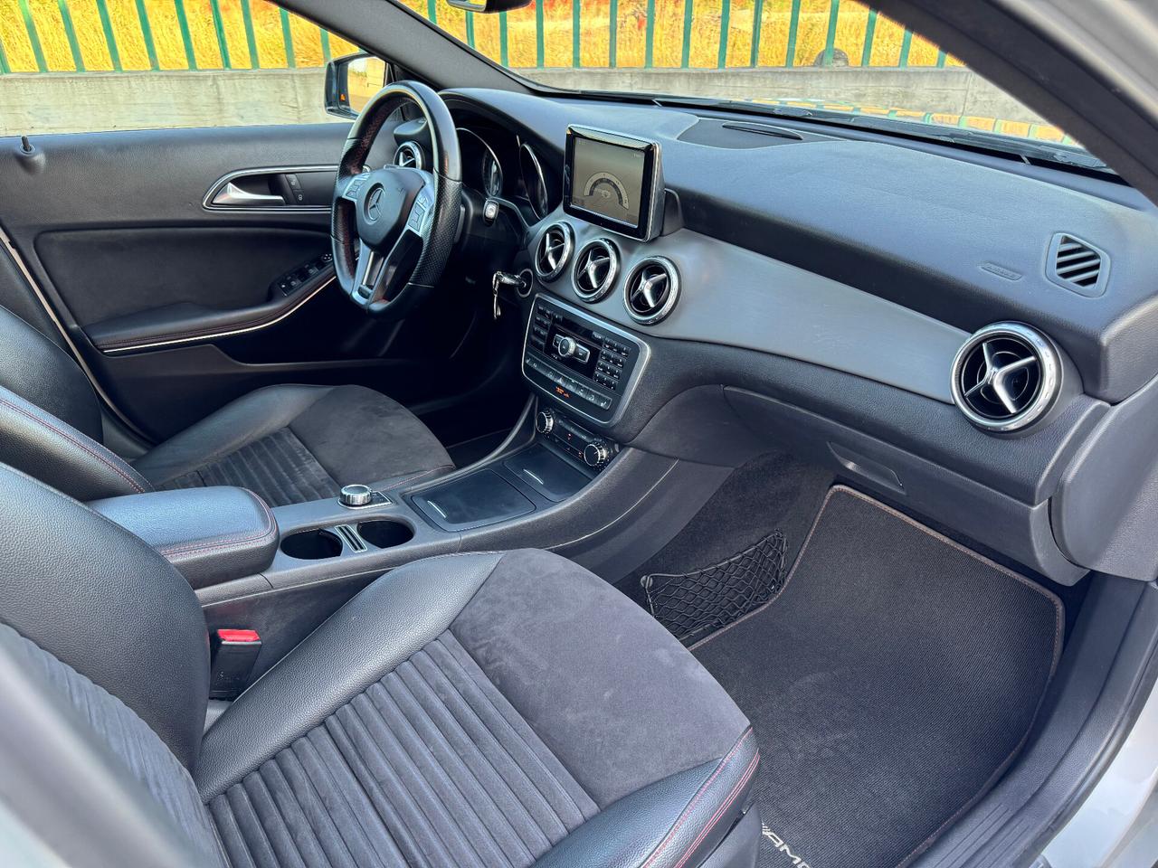 Mercedes-benz GLA 220 CDI Automatic Premium