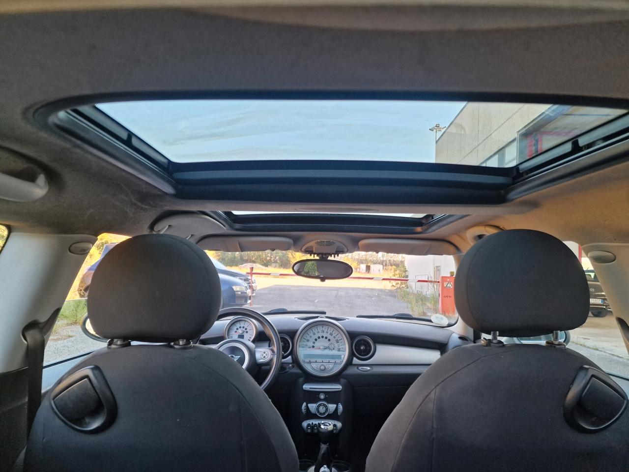 Mini 1.6 16V Cooper D