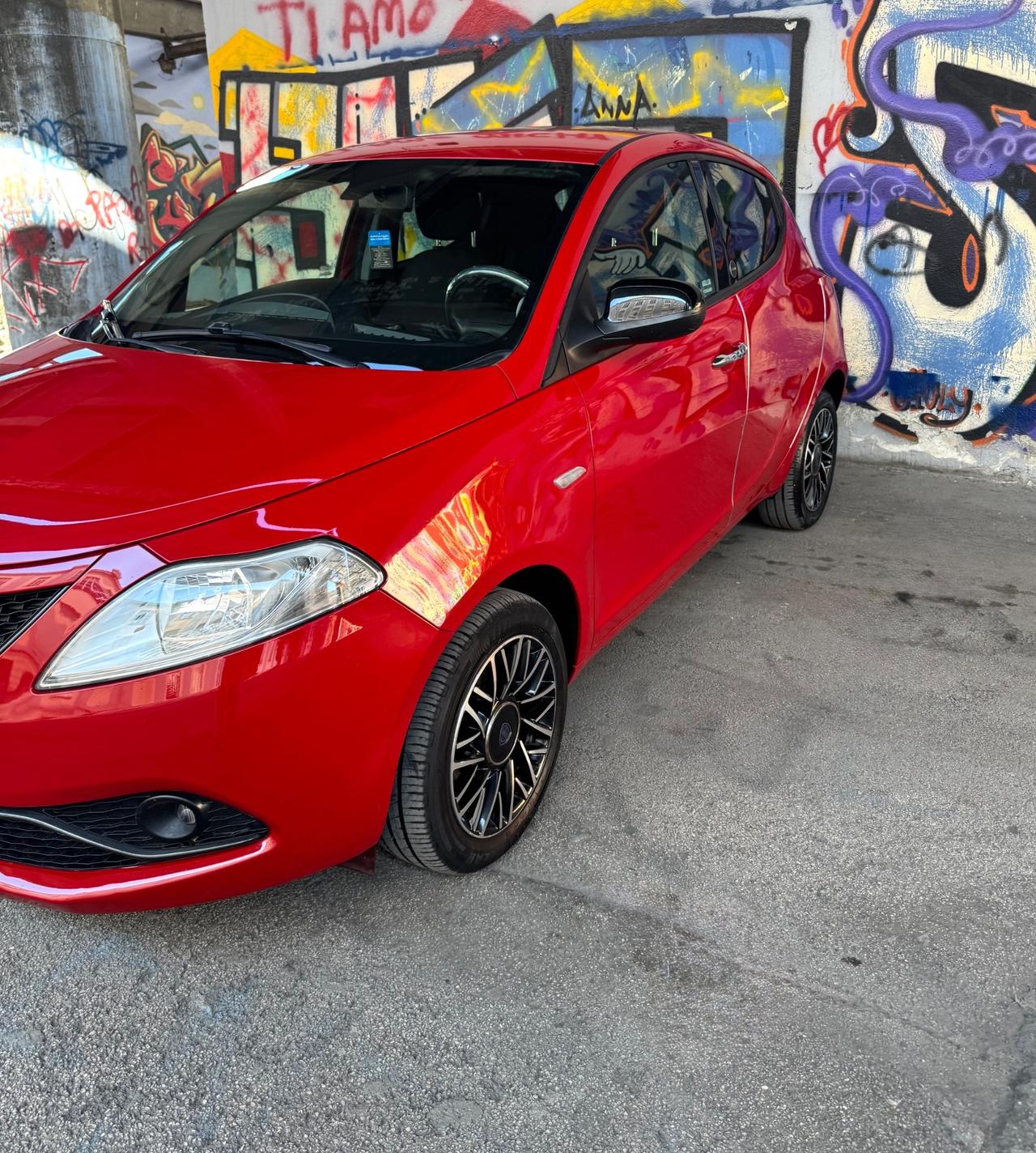 Lancia Ypsilon 1.0 FireFly 5 porte S&S Hybrid Ecochic Silver