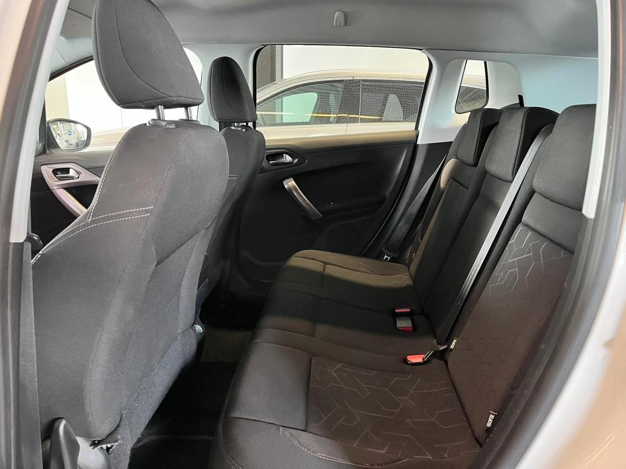 Peugeot 2008 1.6 e-HDi 92 CV Stop&Start URBAN CROSS