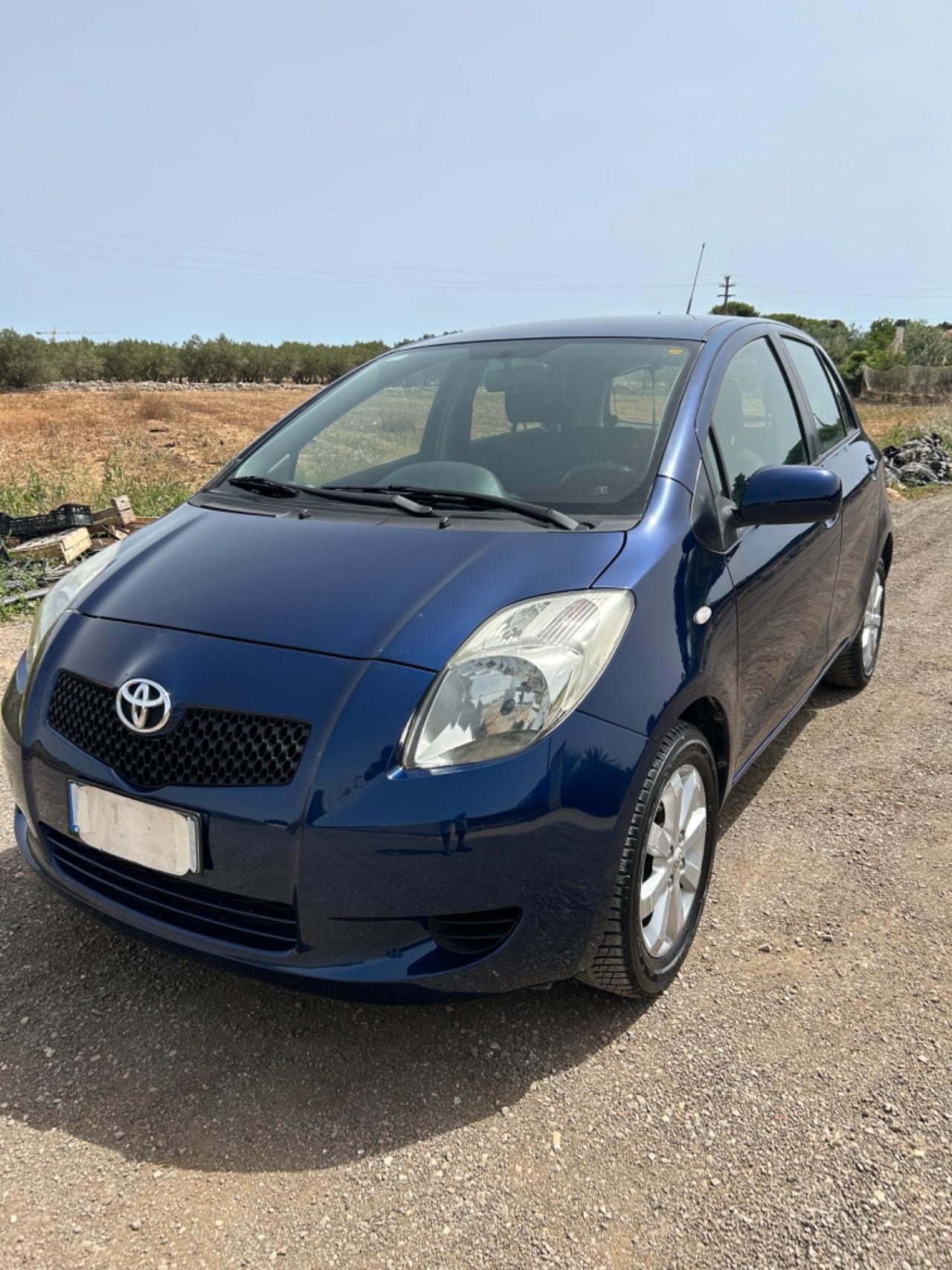 Toyota yaris 1.0