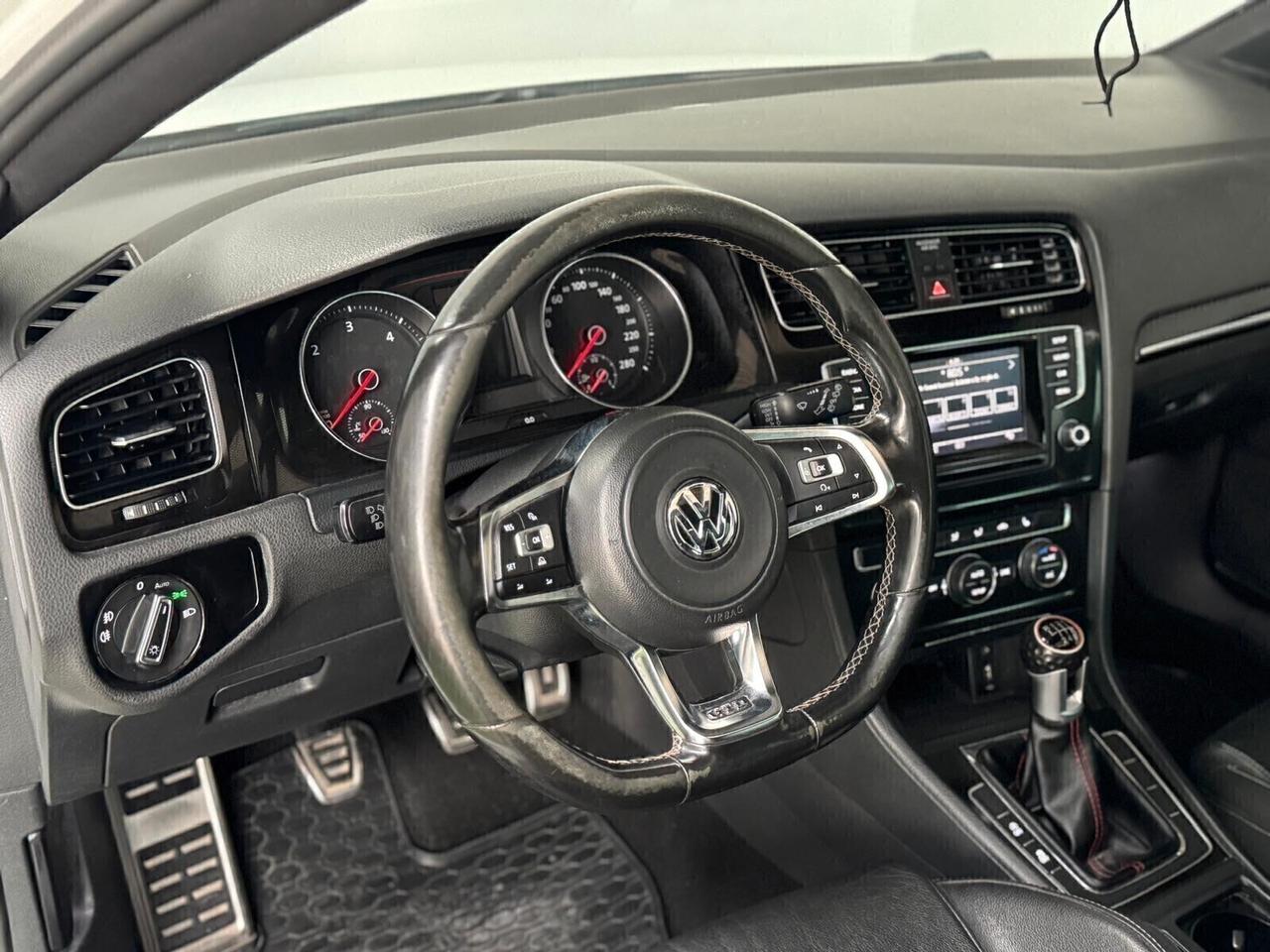 Volkswagen Golf 2.0 TDI DSG 5p. Highline BlueMotion Technology