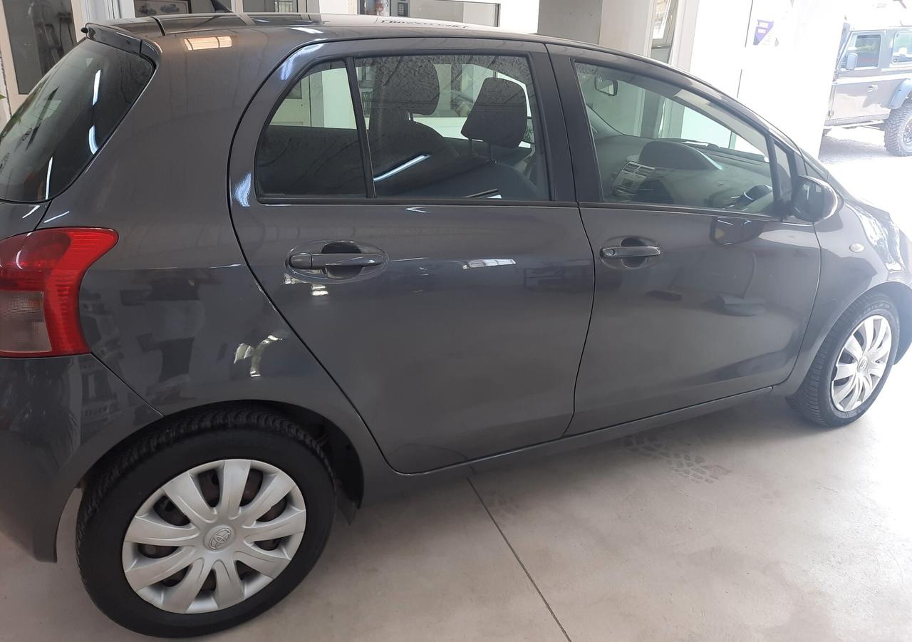 Toyota Yaris 1.3 5 porte Navi